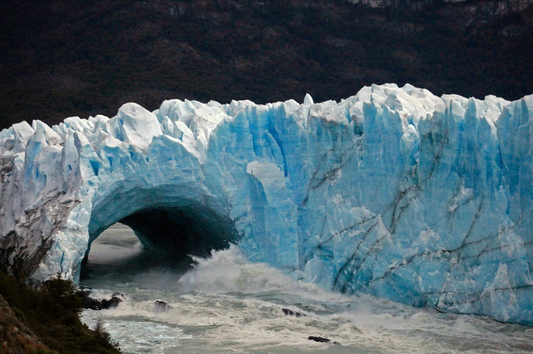 Argentina - medioambiente - montañas - glaciar